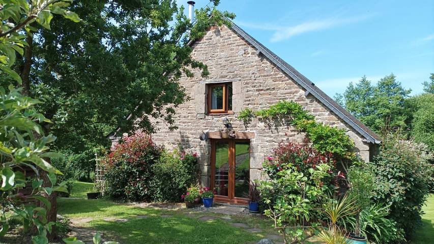 Gîte pour 6 personnes, avec jardin et terrasse à Fontenay