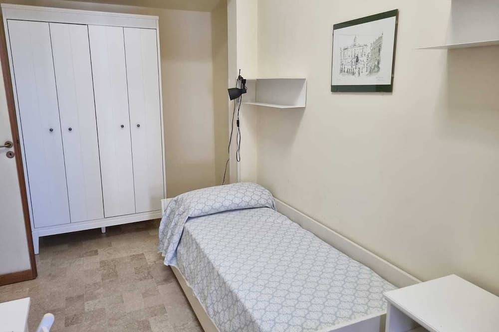 Entire apartment, Scilla appartamento Marina Grande solo 40 mt dal mare (appartamento Salina) in Scilla, Tyrrhenian Coast Kalabria