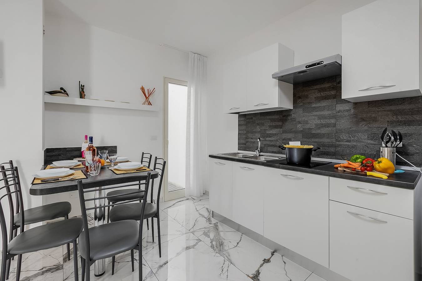 Appartement entier, Pino 5 - 2 bedrooms Near The Sea in Boncore, Golfe de Tarente