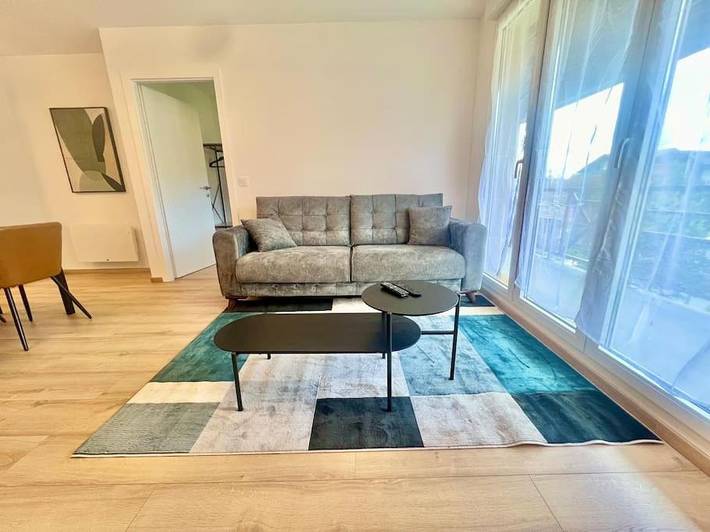 Gîte pour 5 personnes, avec vue ainsi que jardin et terrasse, animaux acceptés à Bonneville - 3