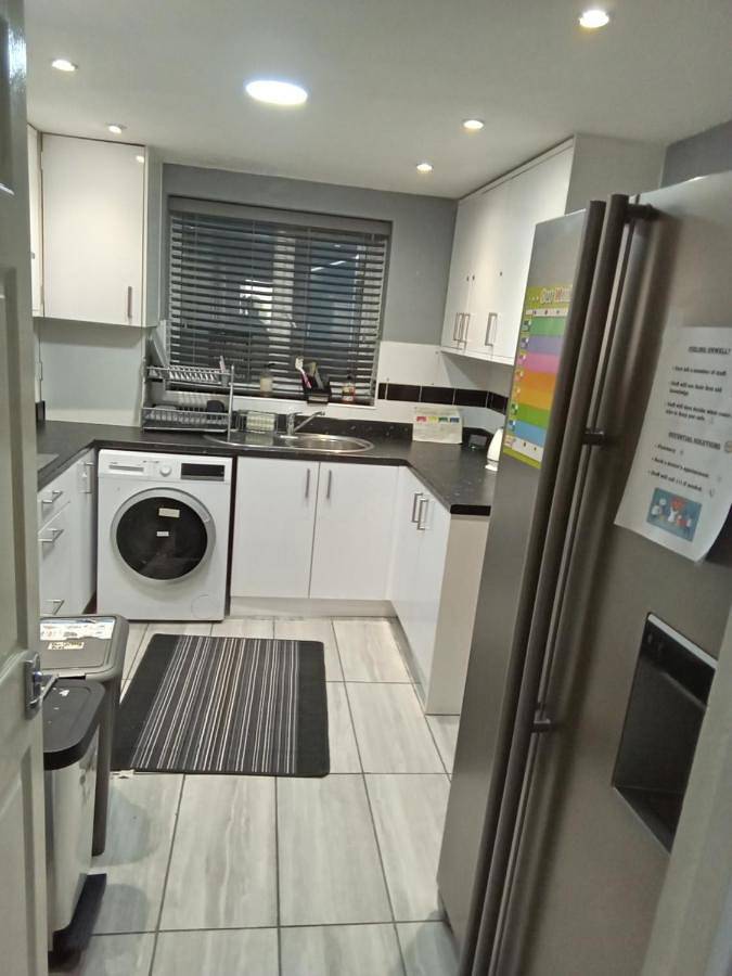 Gîte pour 2 personnes, avec jardin et jacuzzi dans Chatham (United Kingdom) - 2