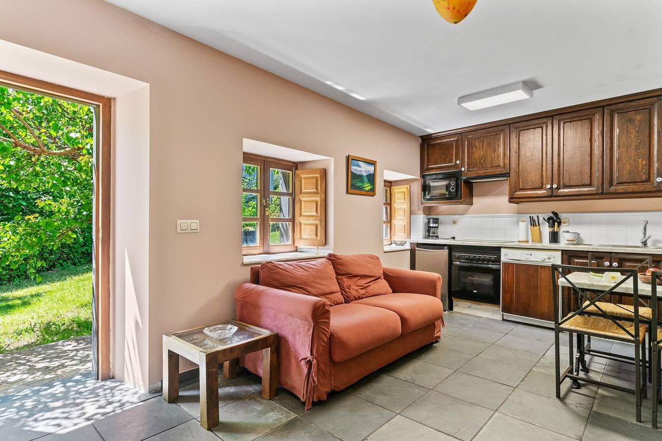 Ganze Wohnung, Ferienwohnung 'Apartamento Narcea 1' mit Bergblick, privater Terrasse und Wi-Fi in Cangas del Narcea, Cordillera Cantábrica