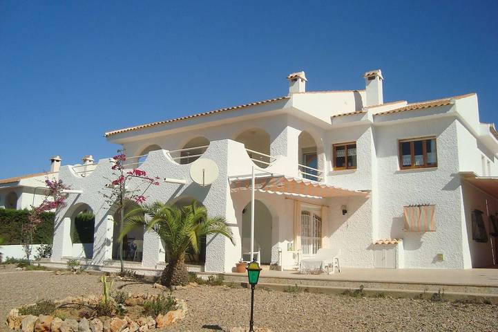 Casa de vacaciones para 7 personas, con terraza y jardín en La Azohía