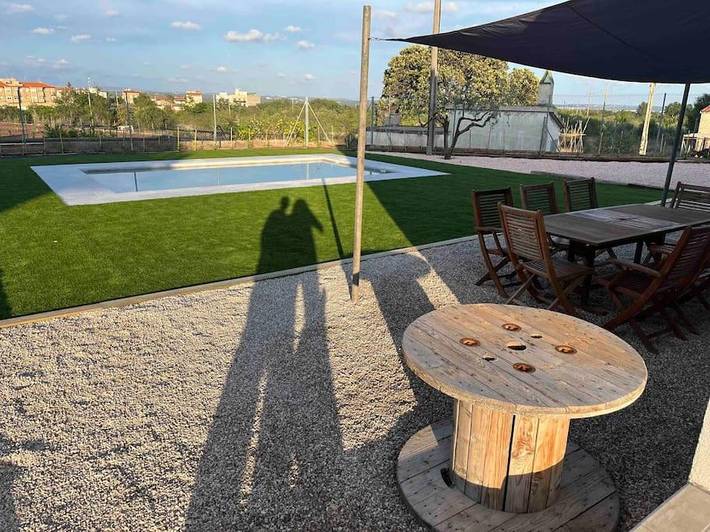 Location de vacances pour 8 personnes, avec vue ainsi que jardin et piscine, animaux acceptés à Alcover - 4