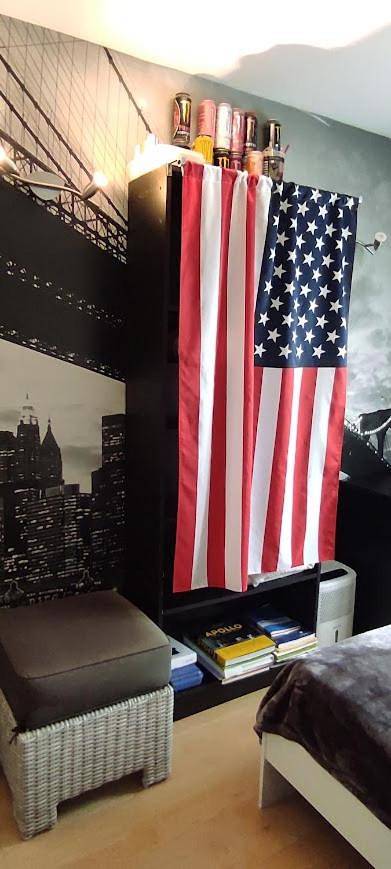 Chambre Grand lit New York in Combs-la-Ville, Seine-et-Marne
