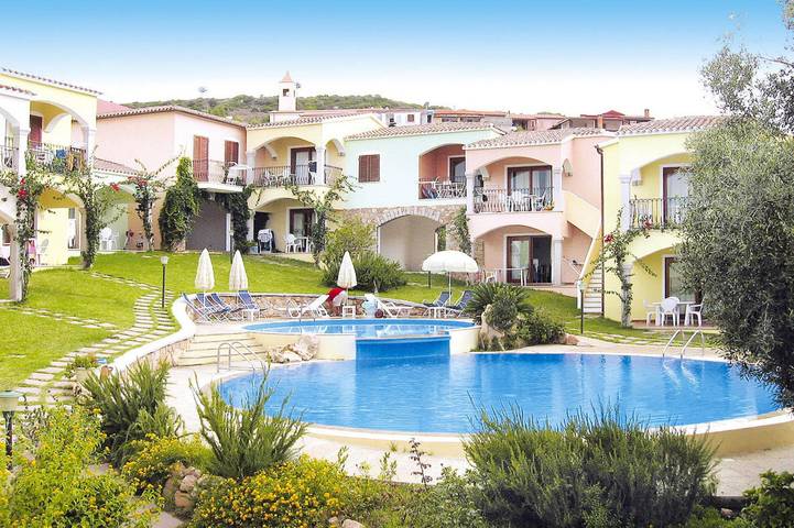 Appartamento per 2 persone, con balcone/terrazza e piscina, con animali domestici in Badesi