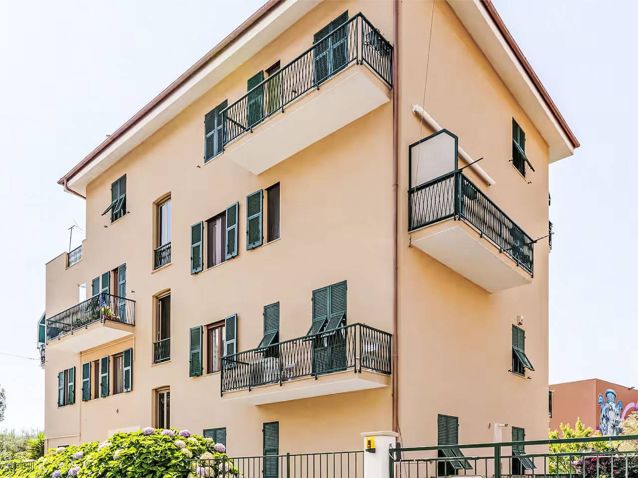 Ganze Wohnung, Wohnung 'Superior Apartment in Albisola Superiore, Riviera di Ponente