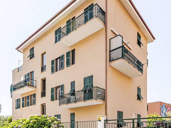 Ganze Wohnung, Wohnung 'Superior Apartment in Albisola Superiore, Riviera di Ponente