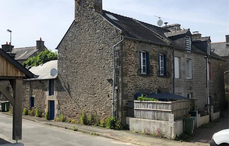 Location de vacances pour 4 personnes, avec terrasse, animaux acceptés à Taden - 2