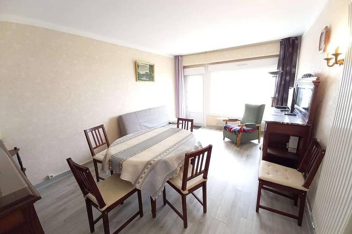 Gîte pour 6 personnes, avec balcon, animaux acceptés dans Piscine Agora