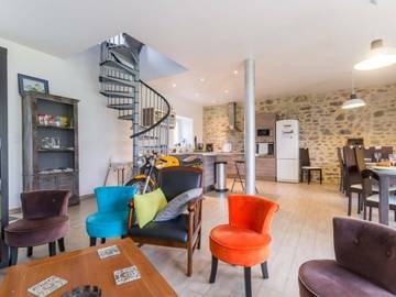Gîte pour 11 personnes, avec jardin et terrasse à Saint-Sauveur-le-Vicomte