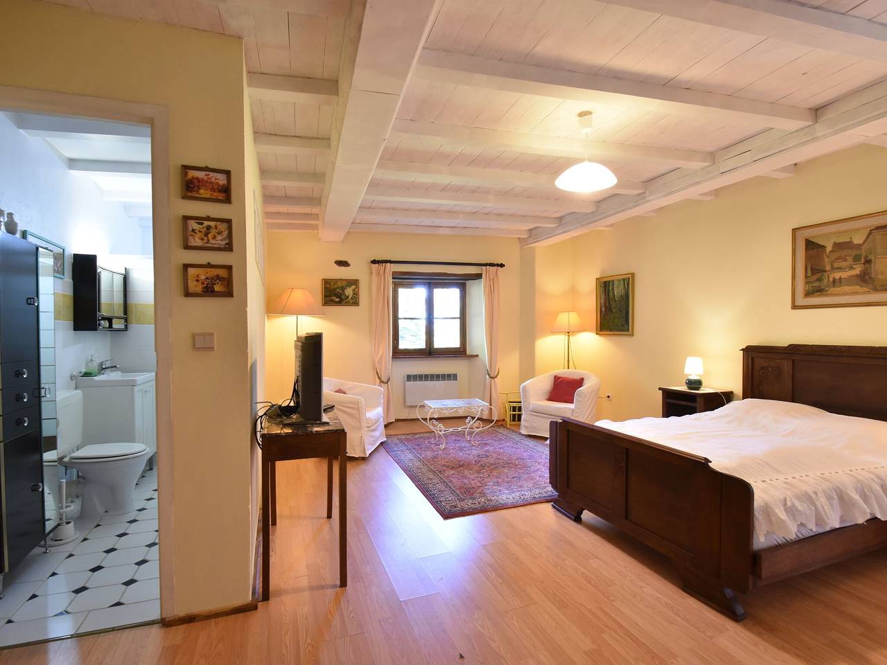 Refuge Saint-Sauveur in Saint-Sauveur-Lendelin, Région de Coutances