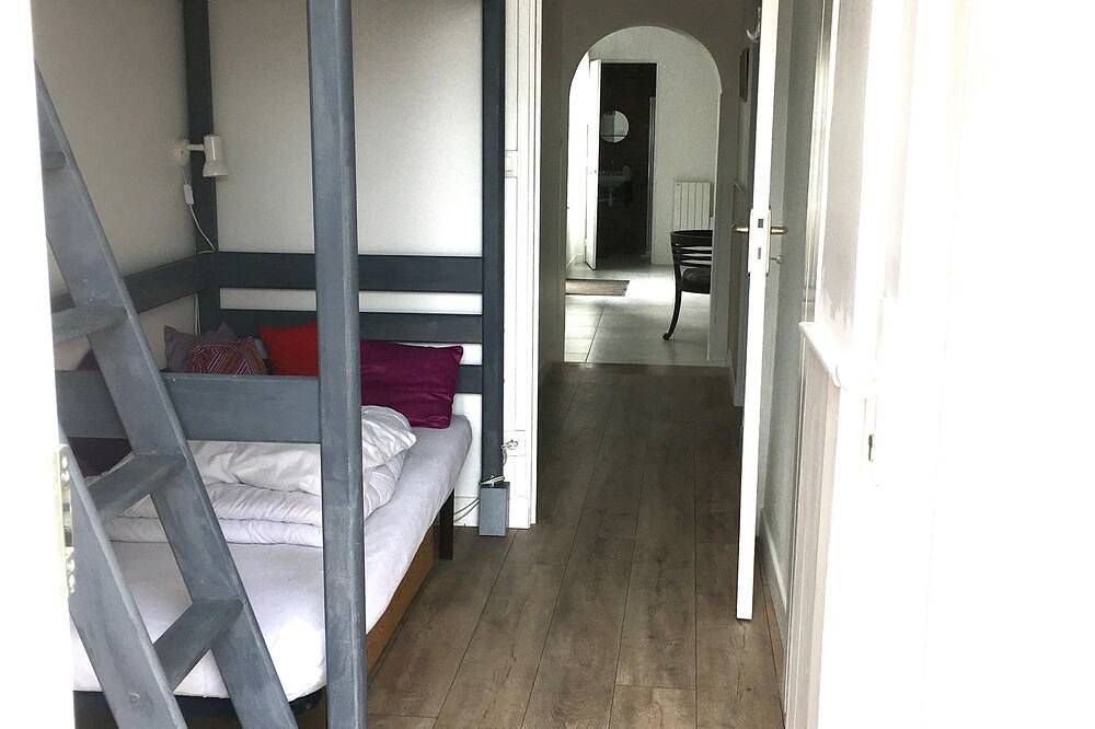 Villa Beach Entrance - Full ground floor with free parking in Ouistreham, Caen region