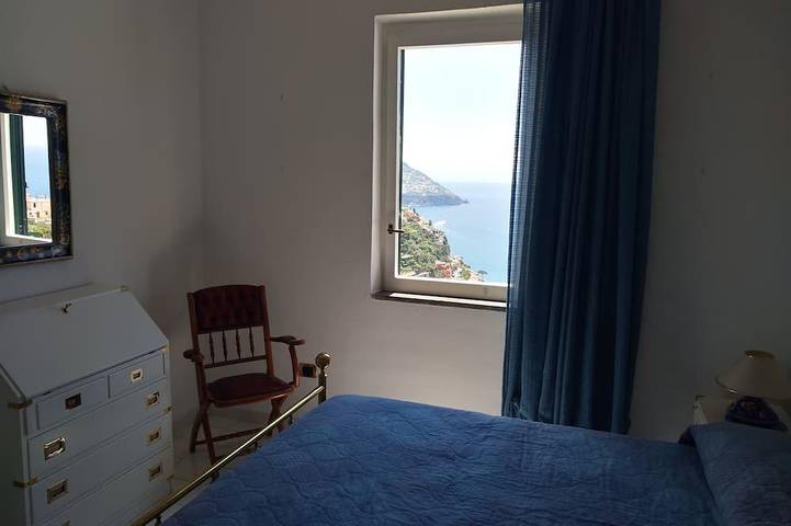 Appartamento intero, Belview Positano,  2 bedrooms, balcony, impressive panorama, free wi-fi, parking in Positano, Sorrento Coast