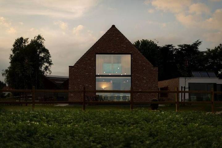 Location de vacances pour 10 personnes, avec jacuzzi et jardin, adapté aux familles à Zonnebeke - 3