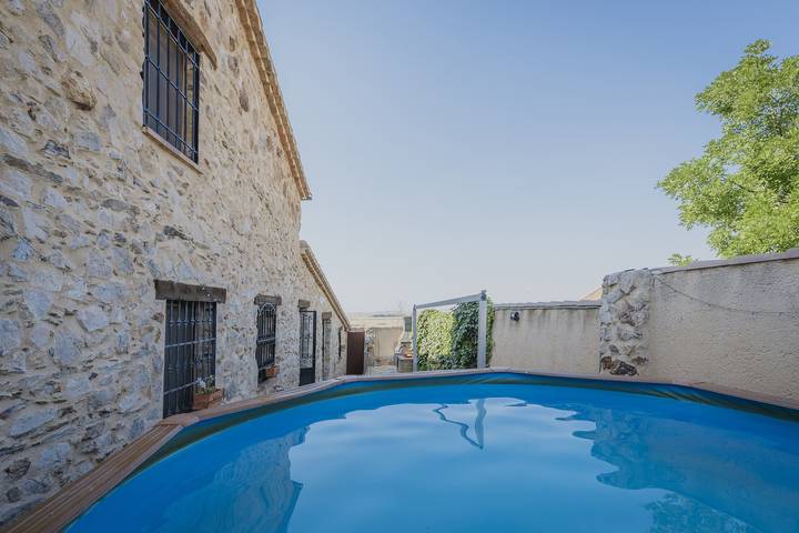 Casa de vacaciones para 10 personas, con jacuzzi y jardín en Castilla y León