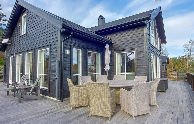 Ferienhaus für 8 Personen, mit Garten und Terrasse sowie Ausblick - 1