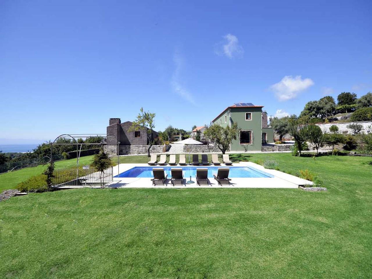 Amazing Viana do Castelo Villa | 6 Bedrooms | Villa Castello | Private Pool in Afife, Distrito de Viana do Castelo