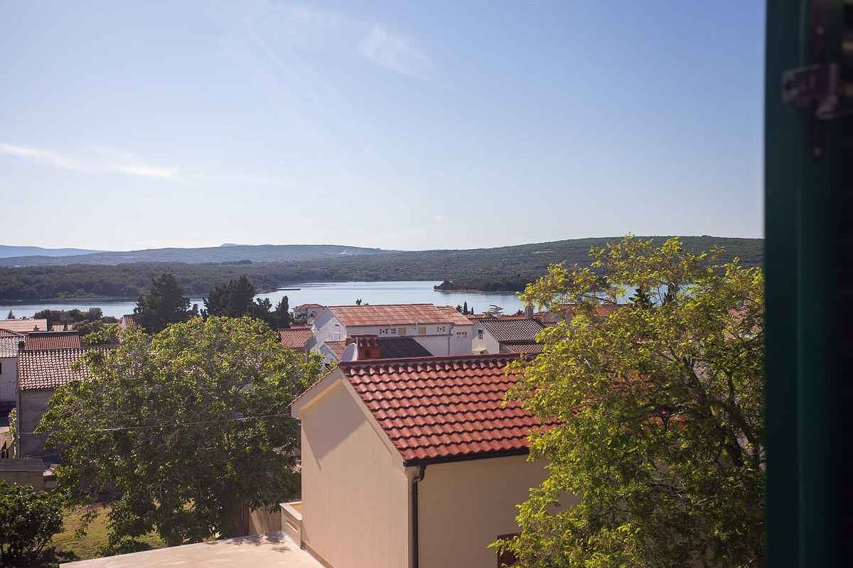 Ganze Ferienwohnung, Ferienwohnung mit Terrasse  in Punat, Krk
