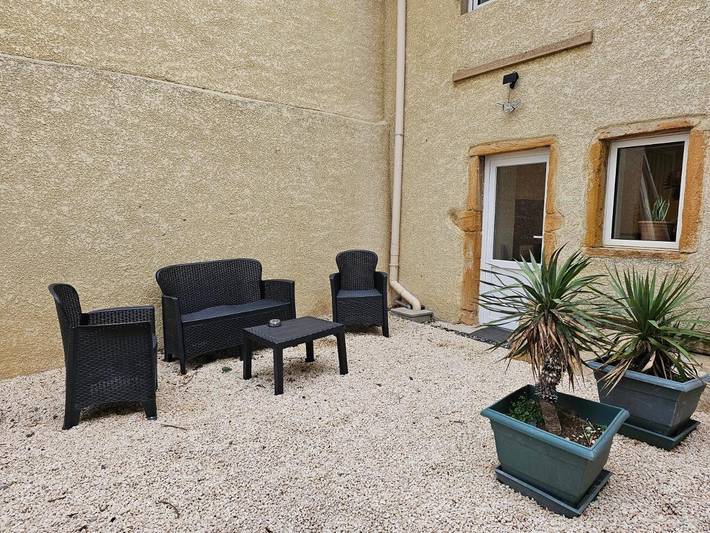 Gîte pour 5 personnes, avec terrasse à Irigny - 2