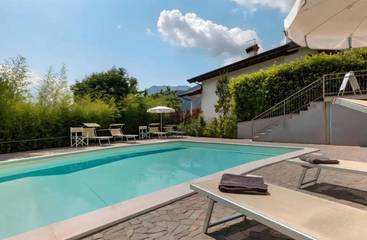 Chambre d’hôte pour 4 personnes, avec piscine et jardin à Tenno
