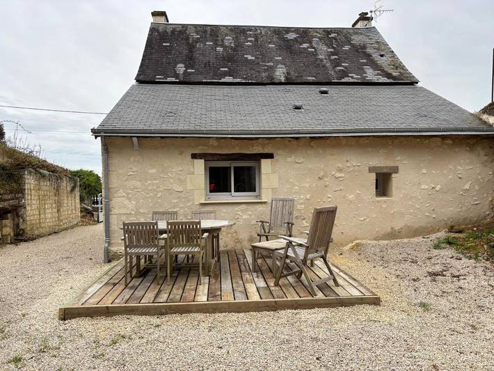 Location de vacances pour 5 personnes, avec jardin et vue à Cravant-les-Côteaux - 2