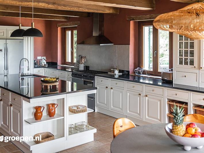 Casa vacanza per 14 persone con idromassaggio in Massa Fermana, Provincia di Fermo