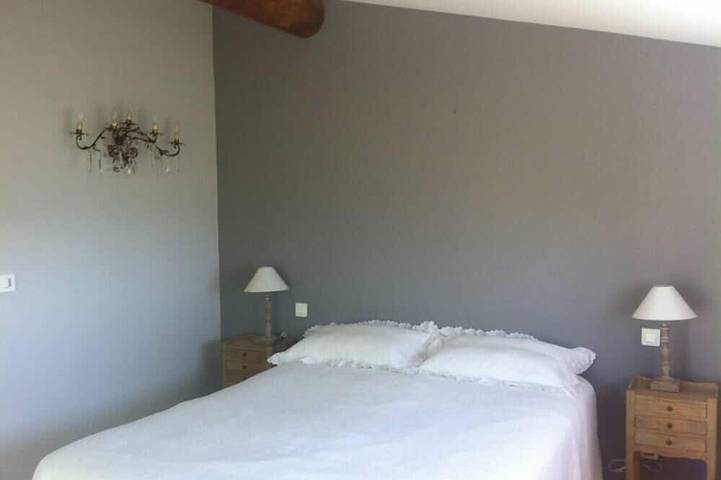 Location de vacances pour 10 personnes, avec terrasse et jardin à Joucas - 2