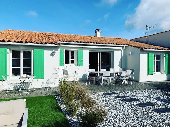 Location de vacances pour 10 personnes, avec Terrasse dans Plage de La Conche des Baleines