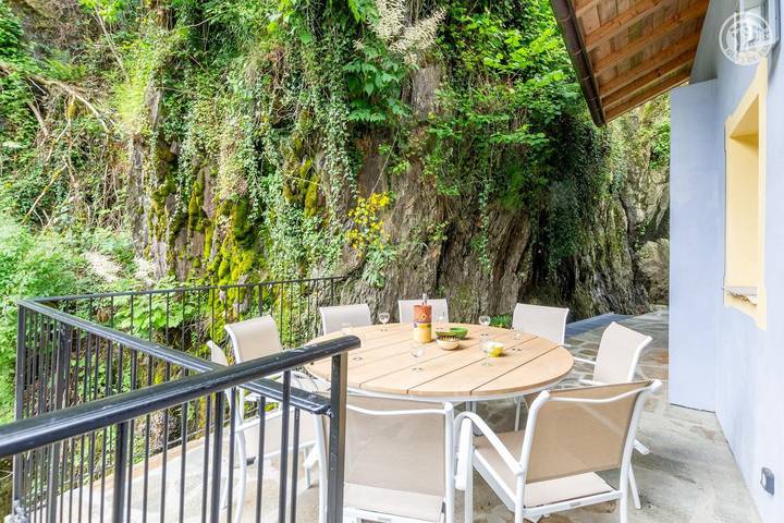 Gîte pour 8 personnes, avec balcon dans Office De Tourisme De Beaufort - 3