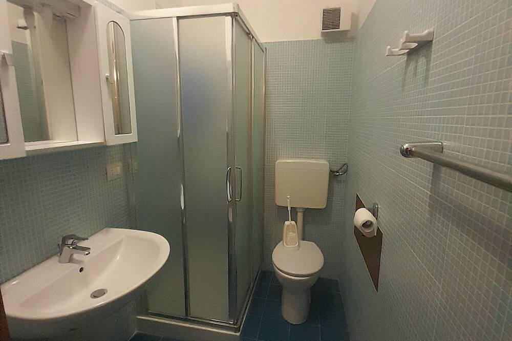 Entire apartment, Three-room apartment by the sea with garden in Adriatic Coast Abruzzo