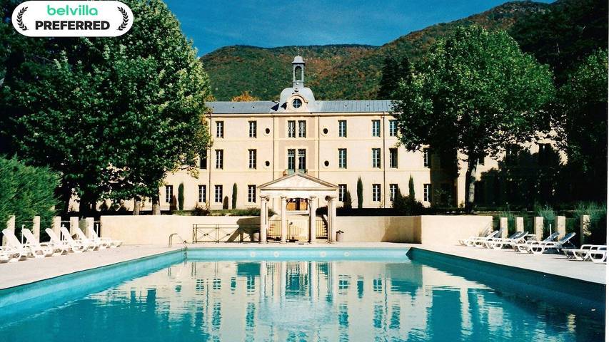 Appartement de vacances pour 2 personnes, avec jardin et piscine