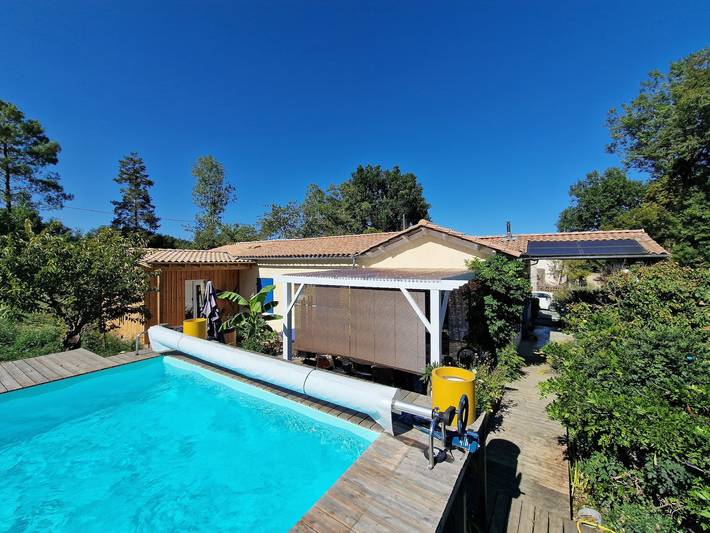 Location de vacances pour 8 personnes, avec jardin à Le Fleix