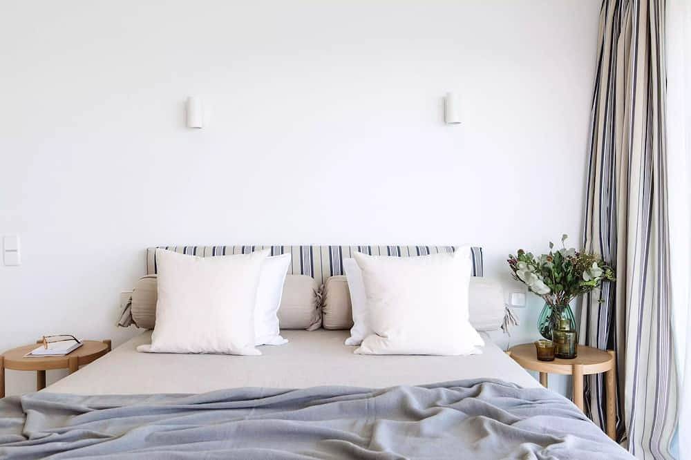 Cozy Villa in Front of the Turquoise sea in Cala Provençal, Capdepera