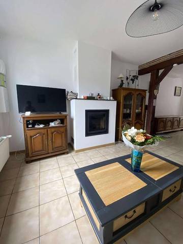 Gîte pour 4 personnes, avec terrasse à Provin