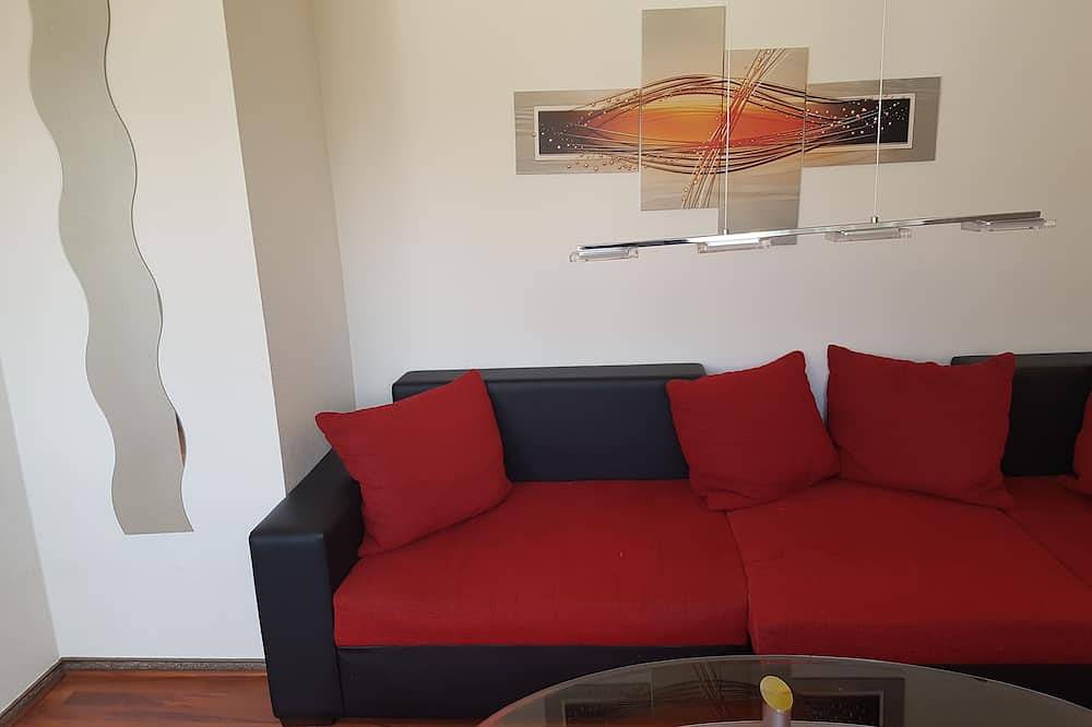 Entire apartment, Penthouse with view to the Stadthalle in Wuppertal, Bergisch region