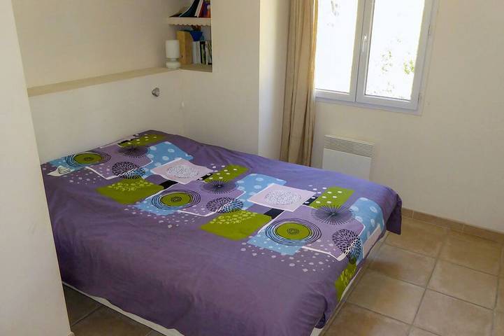 Location de vacances pour 6 personnes, avec jardin à Solliès-Toucas - 3