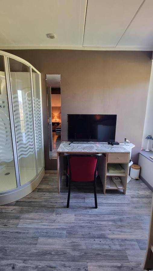 Location de vacances pour 2 personnes, avec vue à Bourg-Argental - 2