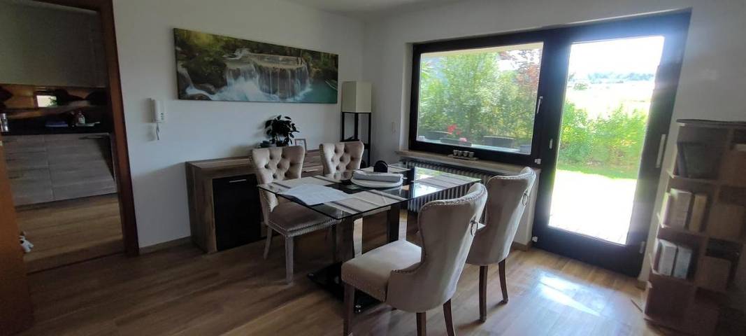 Ferienwohnung für 6 Personen, mit Balkon und Terrasse sowie Garten und Ausblick