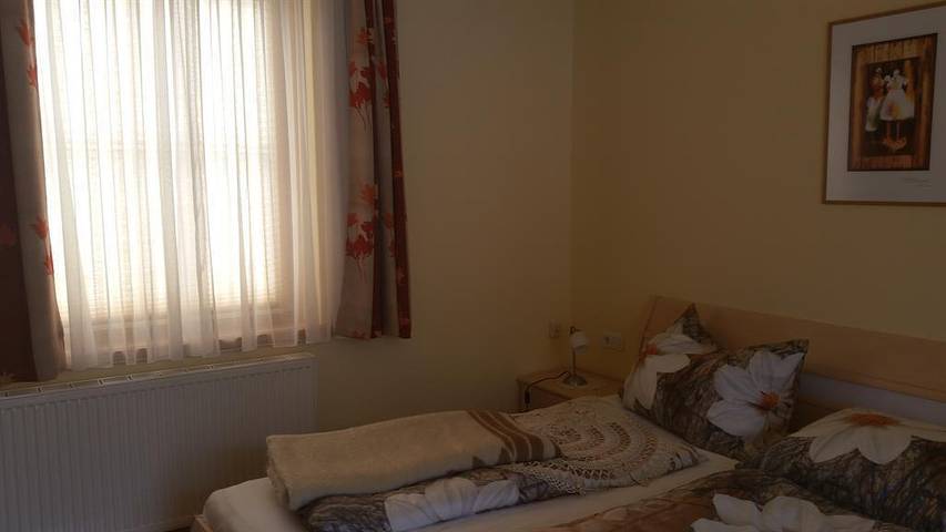 Pension für 2 Personen, mit Garten und Sauna sowie Pool, mit Haustier am Faaker See - 4