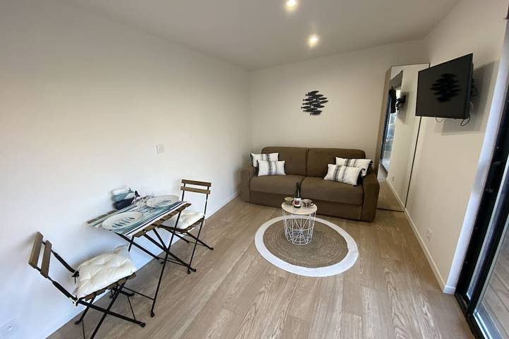 Appartement entier, Beach Loft, new comfortable 20m2 studio, 50 m from the beach, Le Poudu, South Brittany in Le Pouldu, Clohars-Carnoët