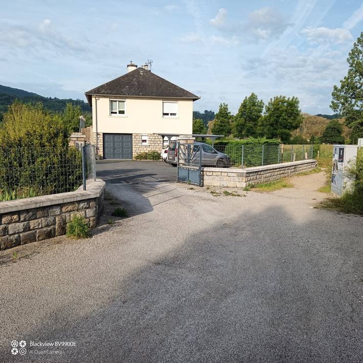 Studio pour 2 personnes, avec jardin dans l' Aveyron