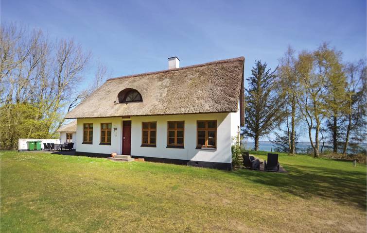 Ferienhaus für 9 Personen, mit Terrasse und Garten in Venø