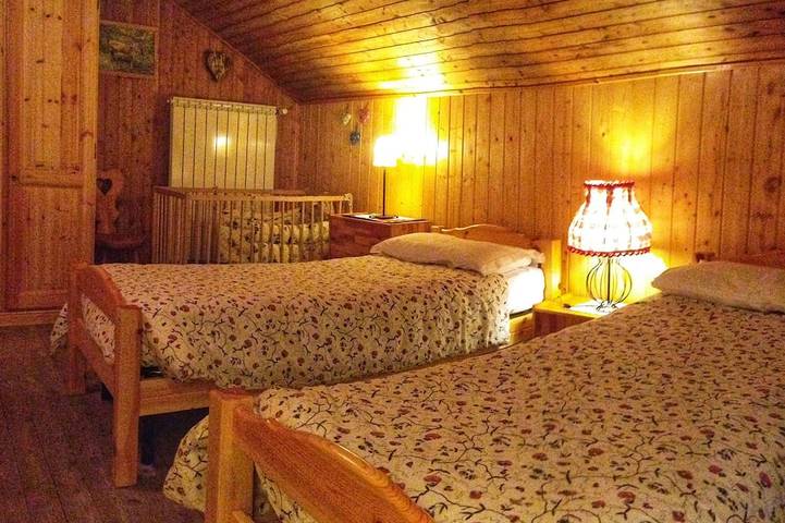 Gîte pour 10 personnes, avec balcon et jardin, animaux acceptés dans Gressoney-Saint-Jean - 4