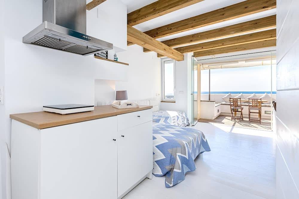 Entire apartment, Romantic loft ideal couples with sea views in Terres de l'Ebre, Costa Dorada