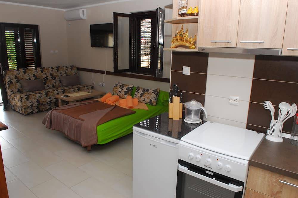 Ganze Wohnung, Komfortable Wohnung im Zentrum von Tivat in Tivat, Boka Kotorska