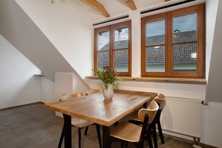 Ganze Wohnung, Ferienwohnung Apfel" mit Gemeinschaftsgarten, Balkon und Wlan in Kressbronn am Bodensee - Poppis, Kressbronn am Bodensee
