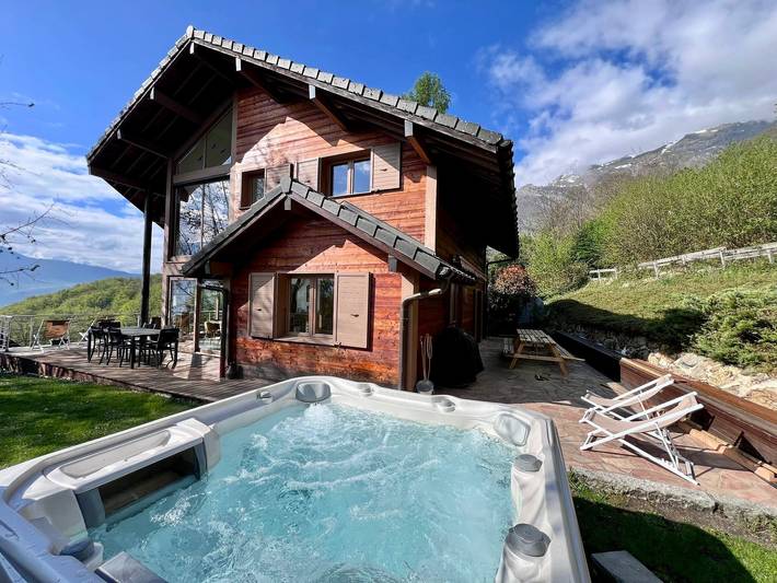 Gîte pour 10 personnes, avec jardin et jacuzzi dans Bauges - 2