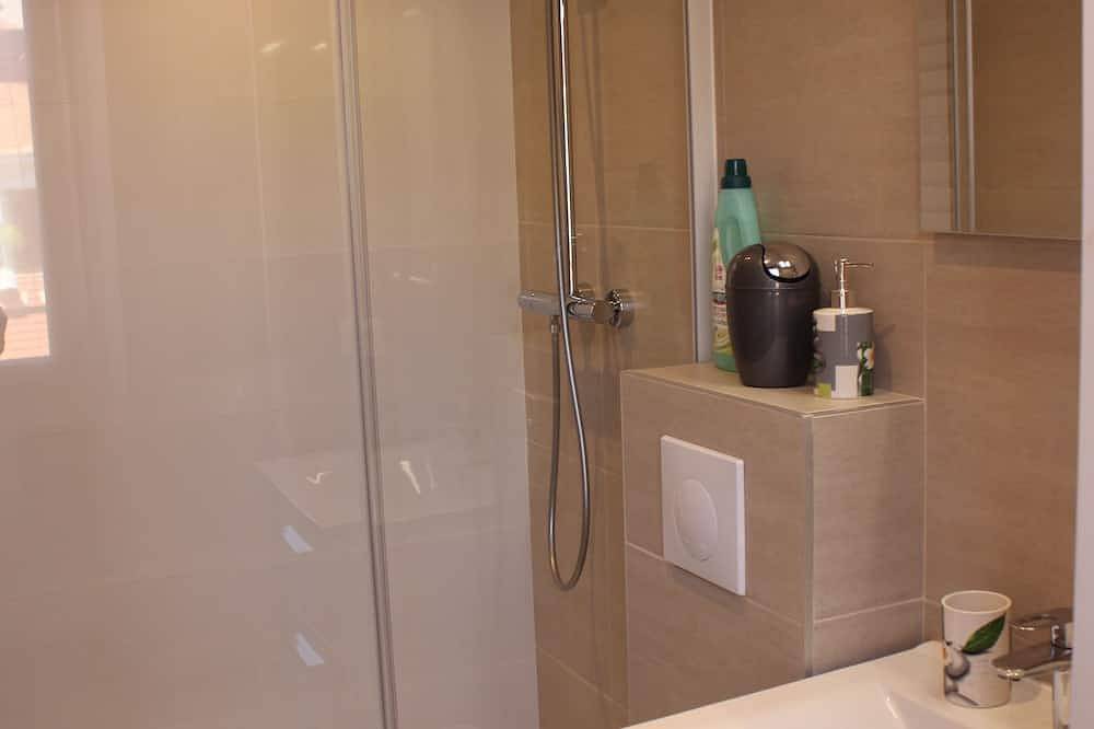 Entire apartment, Apartment T2 center ville cannes in Cannes, Mediterranean Coast (France)