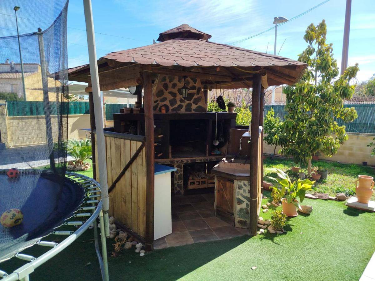Lagreenhouse in Llíria, Valencia Provinz